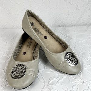 3/$20 Harborside Wander Comfortably Flat
Dress Shoes Memory
Foam size 8W